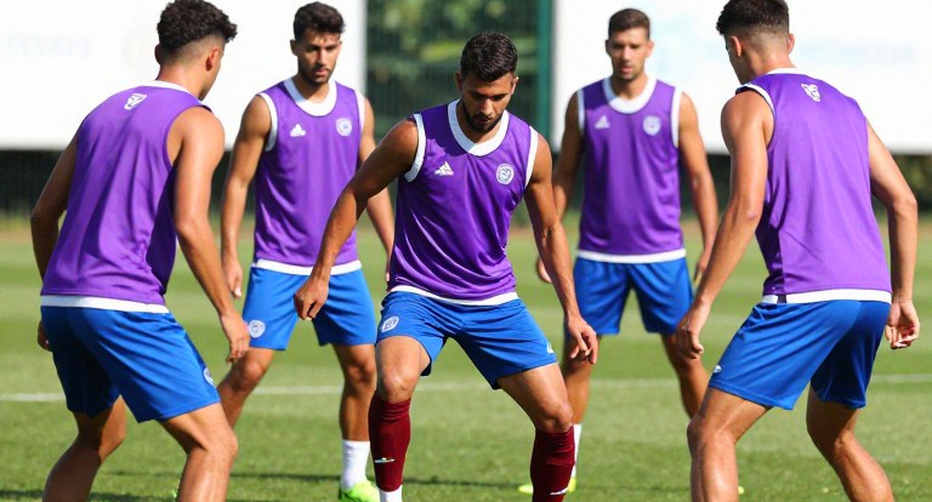 Franco Colombo: Người lập trình khoảng trống trên võ đài Mexico Franco Colombo: Người lập trình khoảng trống trên võ đài Mexico