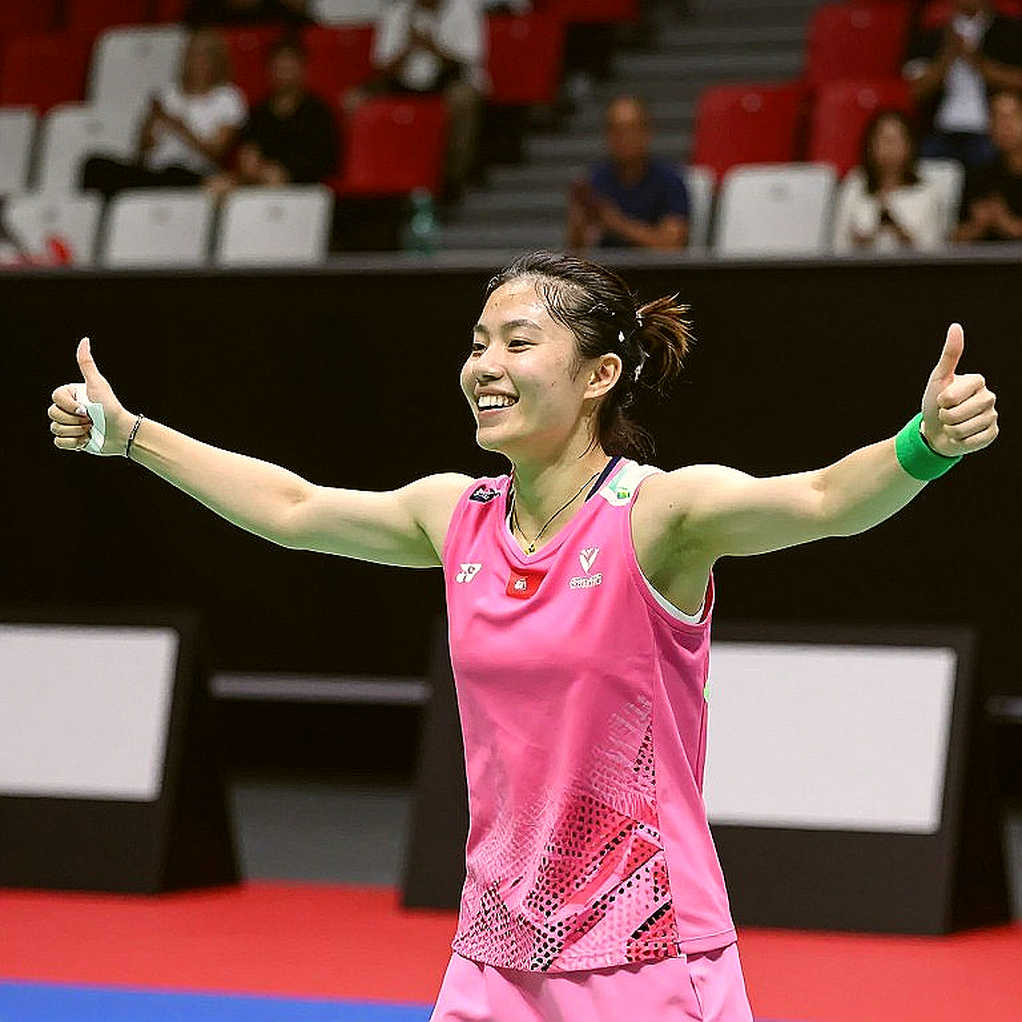 Nguyễn Tiến Minh thắng Nguyễn Hoàng Thái Sơn ở vòng loại Vietnam Open 2026: Kinh nghiệm vượt trội giúp tay vợt 43 tuổi Nguyễn Tiến Minh thắng Nguyễn Hoàng Thái Sơn ở vòng loại Vietnam Open 2026: Kinh nghiệm vượt trội giúp tay vợt 43 tuổi
