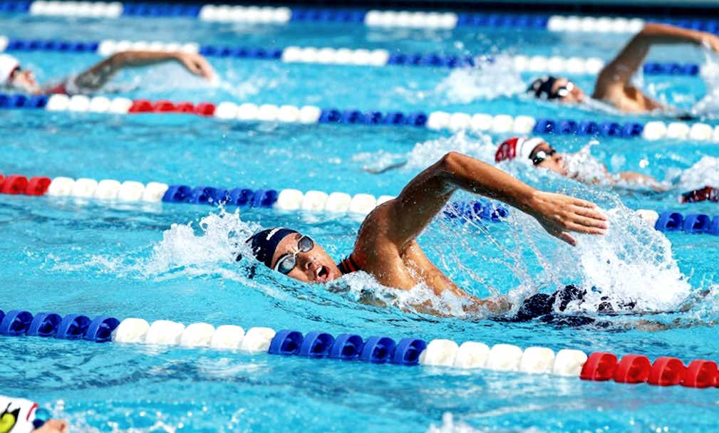 Kate Douglass bơi 22,94 giây: kỷ lục U.S. Open 50m tự do SCM và phần trăm giây nằm ở đâu