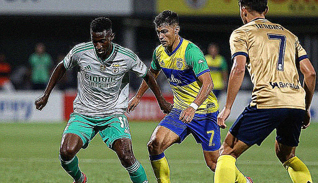 V.League and Vietnam's National Team: Which Yardstick Are We Forgetting?