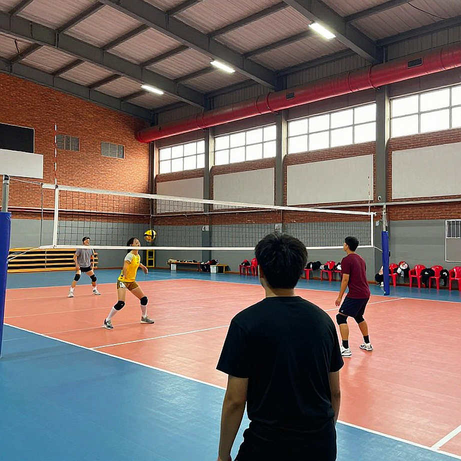 Cầu thủ 13 tuổi Qatar gây chú ý với 12 điểm và 5 đòn block tại Asian Championship