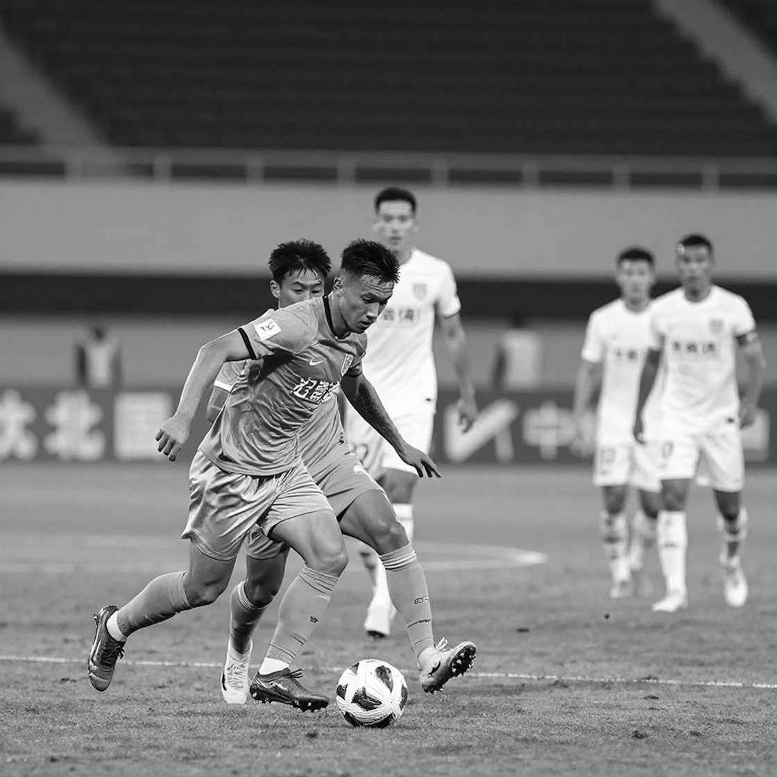 V-League ngày 23/10: HAGL - SLNA, bốn ngoại binh trong một đội hình dự kiến và hạn mức chưa ai đối chiếu