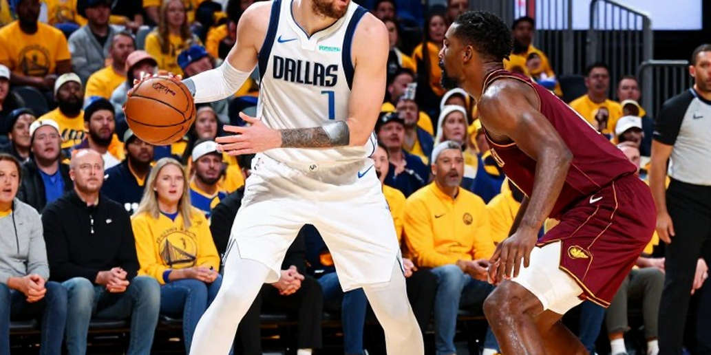 Kevin Durant và bóng ma Kobe Bryant: Khi cột mốc không còn là lời nguyền