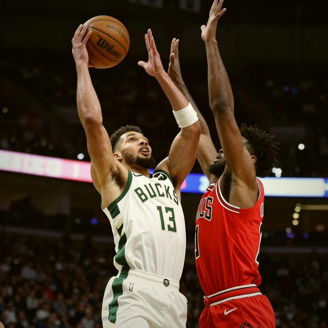 Valanciunas tỏa sáng trong chiến thắng tiền mùa giải thứ hai của Zalgiris
