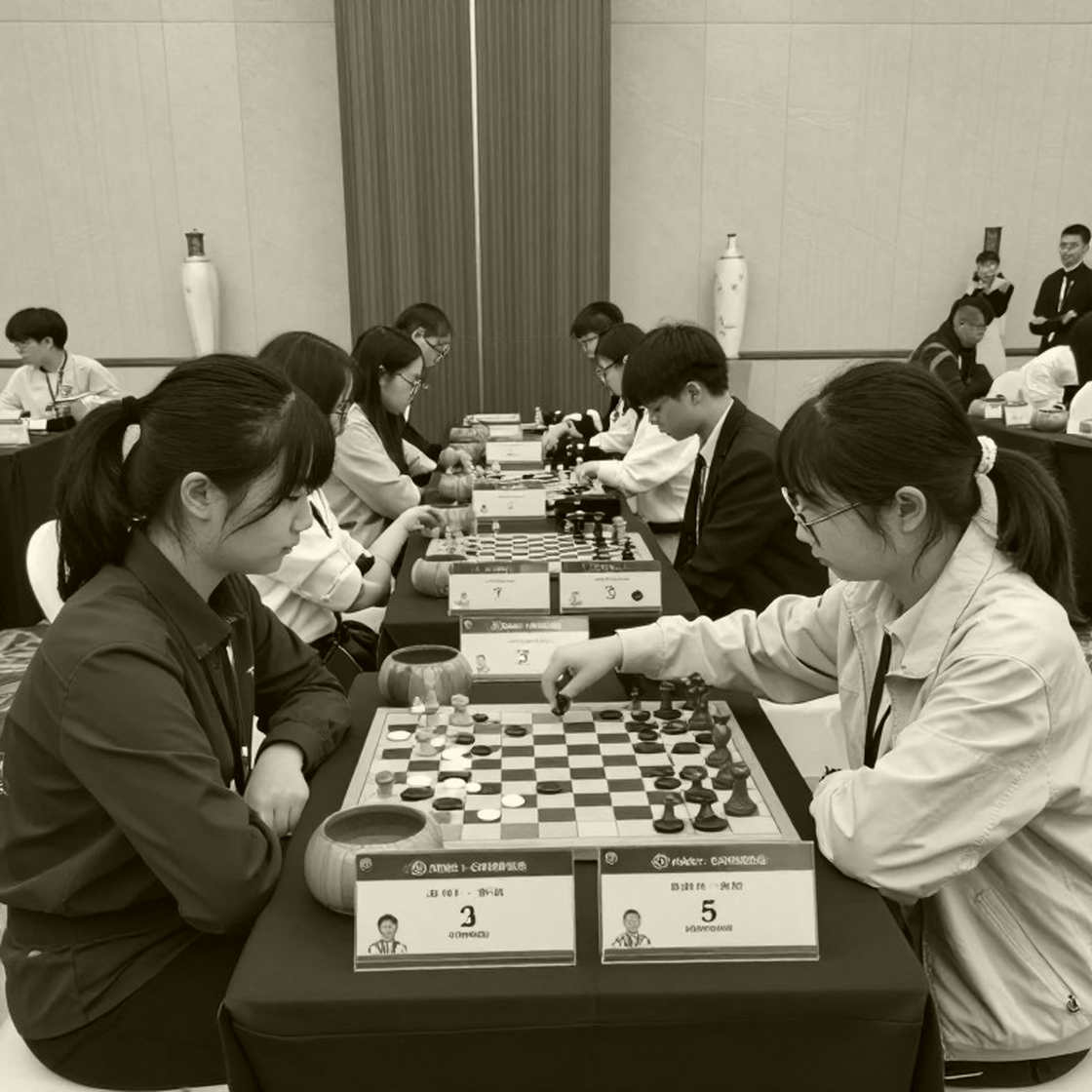 Chess After Singapore: The Crown and the No.1 Ranking Now Belong to Two Different People Chess After Singapore: The Crown and the No.1 Ranking Now Belong to Two Different People