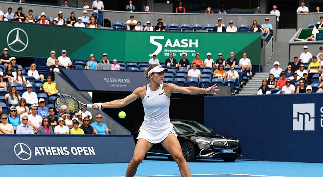 Khi dầu mỏ đổi nhịp, sân tennis vùng Vịnh nghe theo nhịp nào?